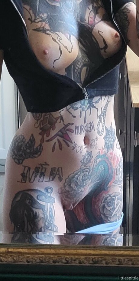 Little Spittle perfekte sex fotos