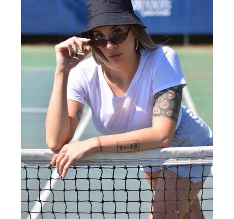 Lucila Villar kunst nacktheit archiv