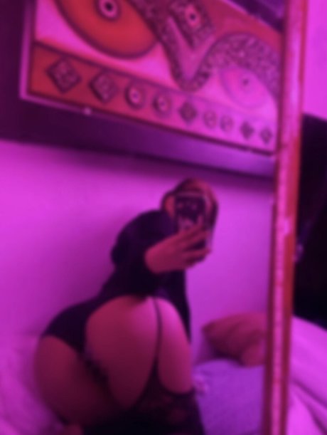 Slythye nacktheit kunst galerie