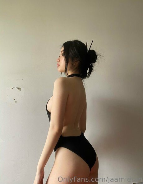 Jaamietan nacktheit pornografische galerien