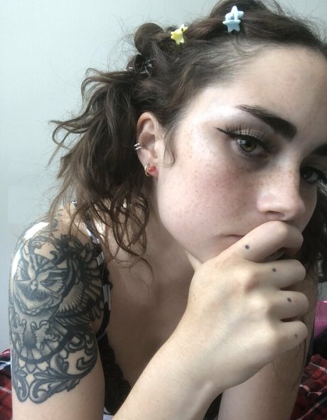 hnnnyy nacktheit hübsche fotos