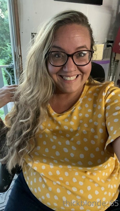 thickblonde 85 hübsche nackt bilder