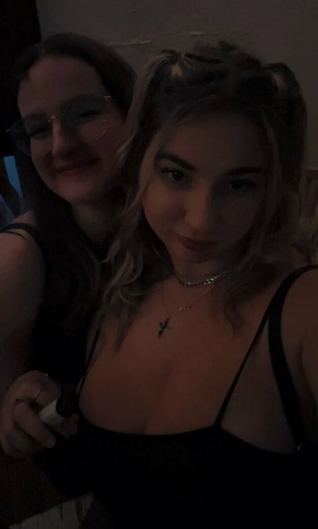 Jolie B perfekte pornographische bilder