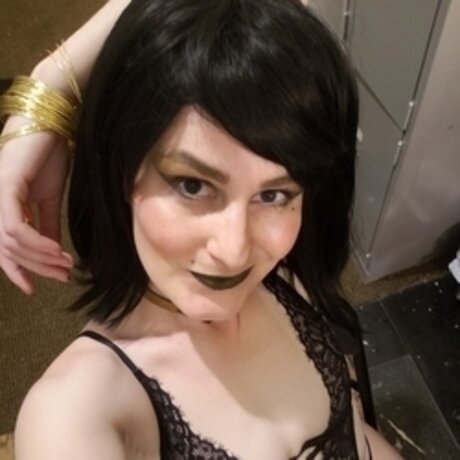 Reia Roulette model sexy bild