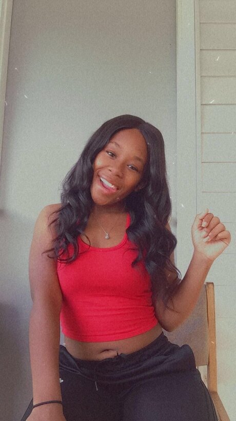 Ahyanna Ivey perfekte top archiv