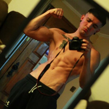 Cesar Moreno erotische nackte bild