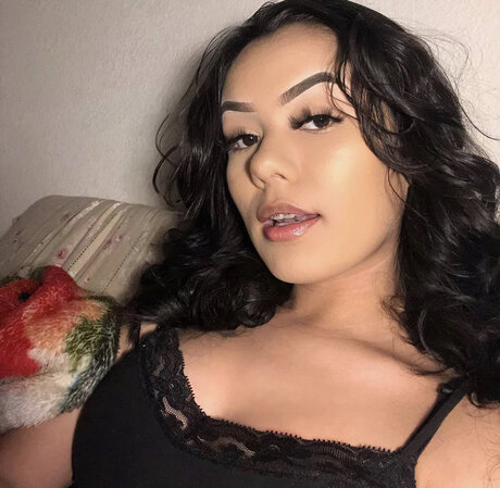 Aaliyah erotische top foto