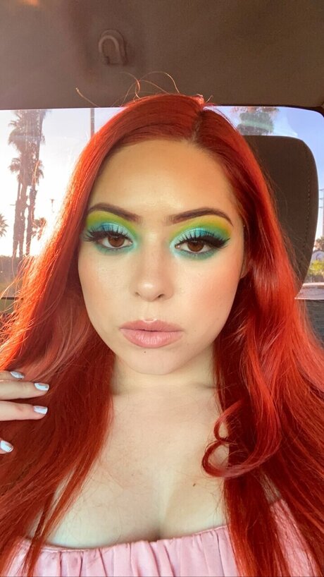 Makeup By Payola model schöne fotos