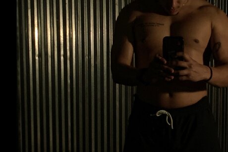 PickYourPoison hd nackte bilder