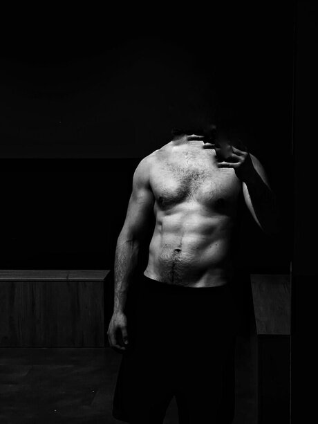 Ghoran model pornografische galerie