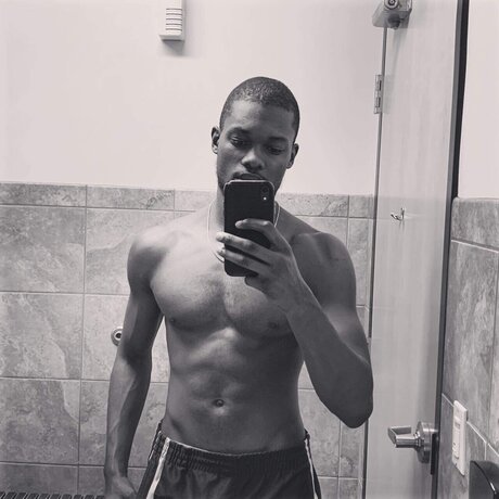 Shamon B nacktheit porno bild