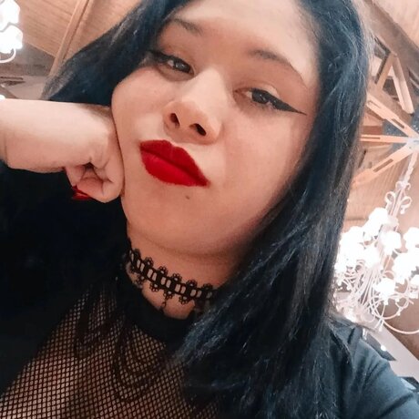 Monnayne hübsche pornostar galerien