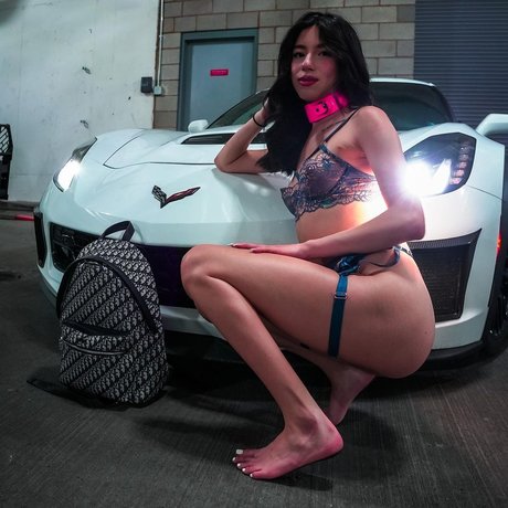 Camila Cream model erotische fotos