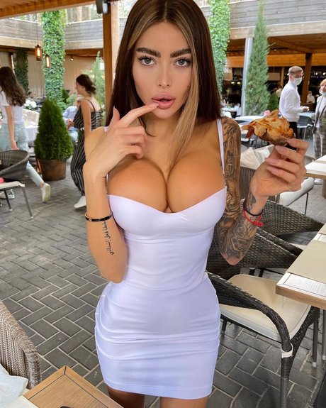 Alena Omovych model sexy archiv