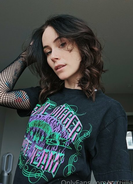 blonde gangbang-onlyfans erwachsene sexy archiv