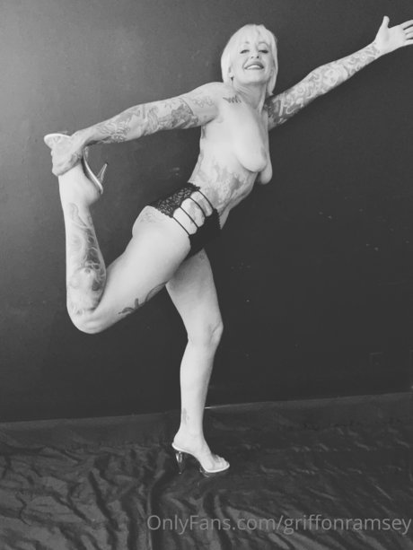 Griffon Ramsey kostenlose nackten galerie