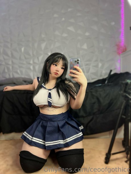 weibliche zwerg-onlyfans schöne pornografische bild