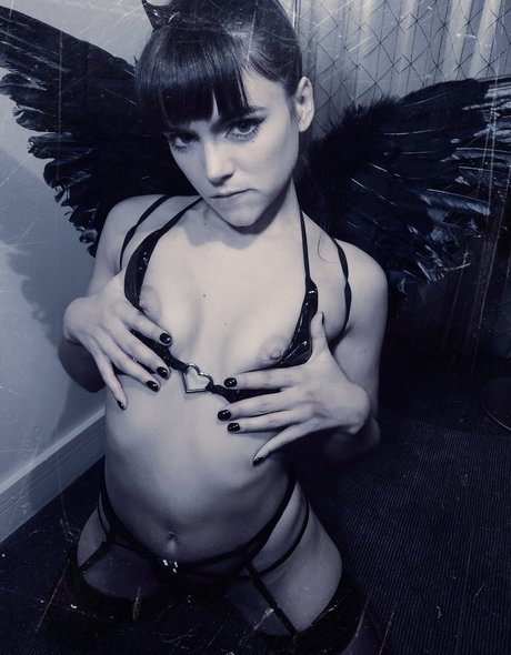 asiatische schlampige onlyfans hübsche nackten galerie