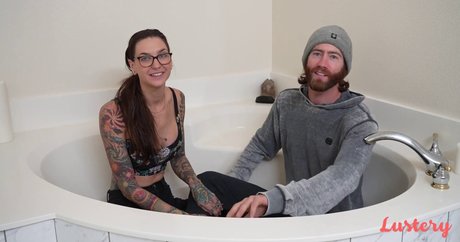 Rocky Emerson porno akt bild