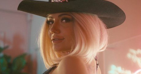 Adria Rae schöne galerie