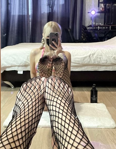 Ninja Vi schauspielerin nackte foto