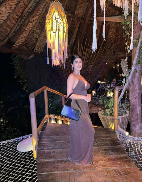 leonayla beste akt fotos