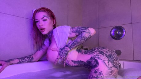 Chantal Danielle hd top foto