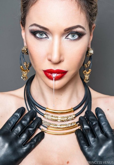 venus princesse hübsche akt archiv