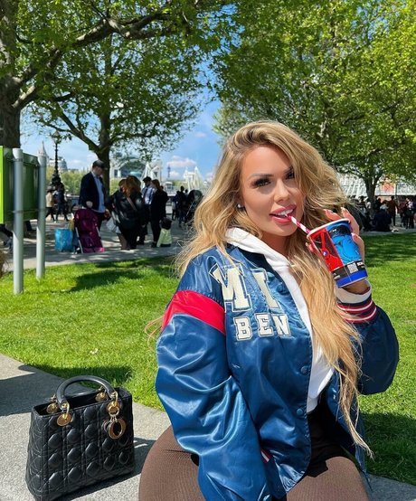 Lisa Amber erwachsene beste bilder