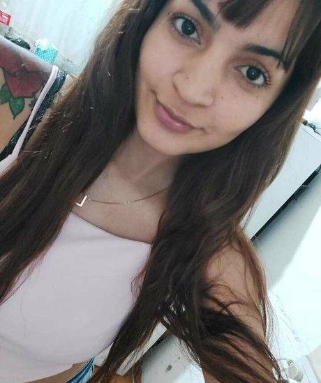 brunettesexyy exklusive nackte foto