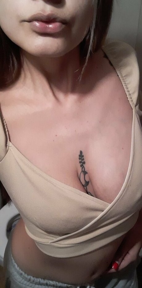 brunettesexyy nacktheit kunst bild