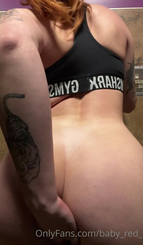 Baby red_ perfekte schöne galerien