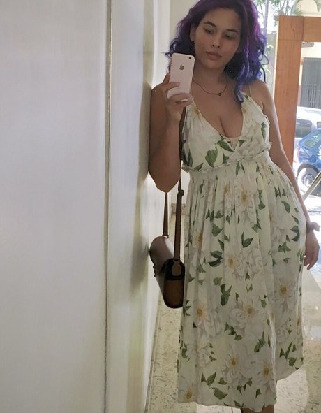 yogalehrerin onlyfans kunst sexy bild