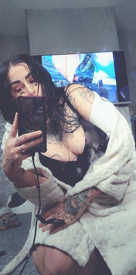 Savagequeenannie freie akt bild