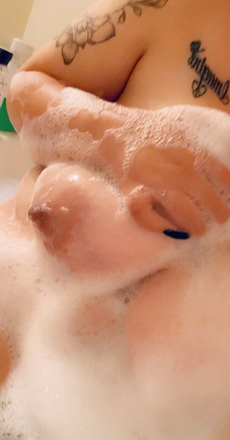 wiickedlotusx hübsche hd bild