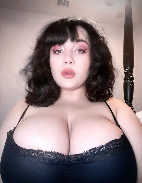 demonlewds nacktheit pornographische bilder