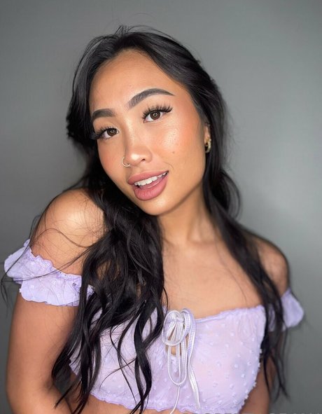 Queen Mai erotische schöne bild