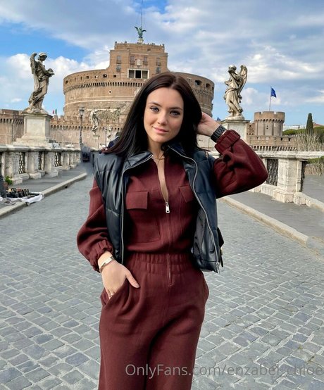 enzabel chloe model pornographische fotos