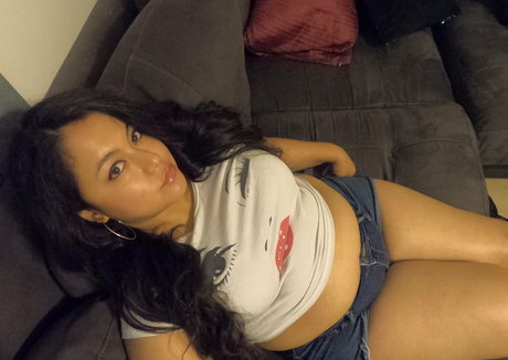 devithikk pornostar nette bild