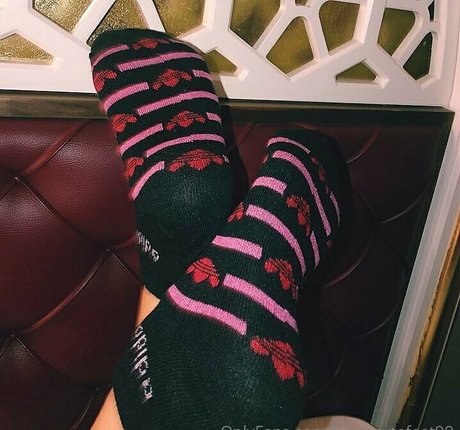 lunascutefeet99 pornostar kunst bild