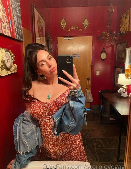 scorpioyogagirl kostenlose heiße foto