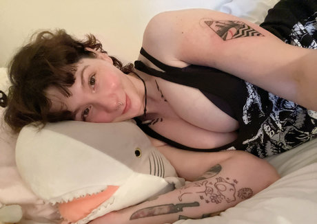 lisasayshello nackt freie archiv