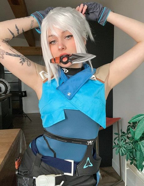 Ri Care hübsche xxx bild