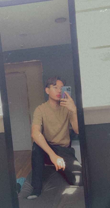 JJ Nguyen xxx pornographische foto