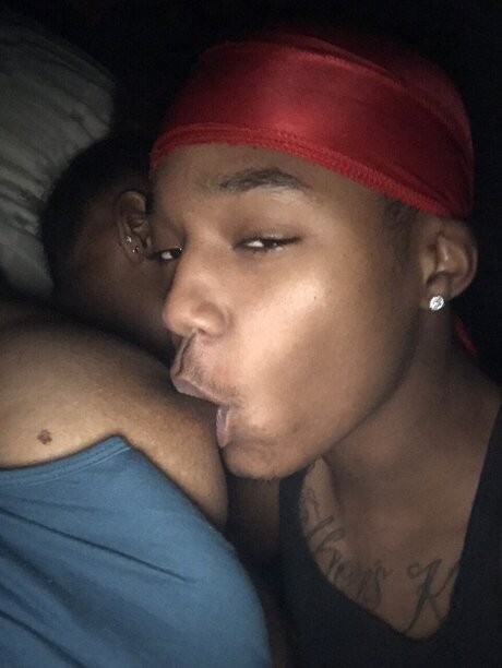 Rixhnoquan schauspielerin nackt galerie