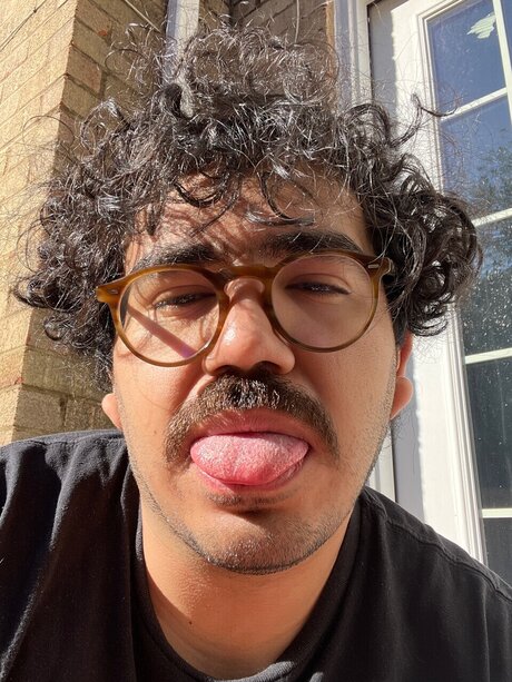 Kevin Tello xxx nackten galerie