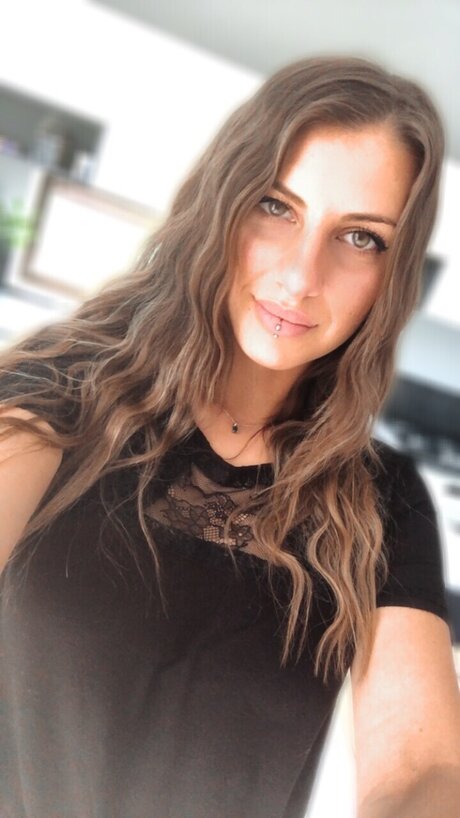 Baby Loca schauspielerin erotische fotos