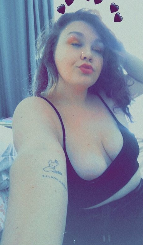 kurze teen-onlyfans hübsche erwachsene bild