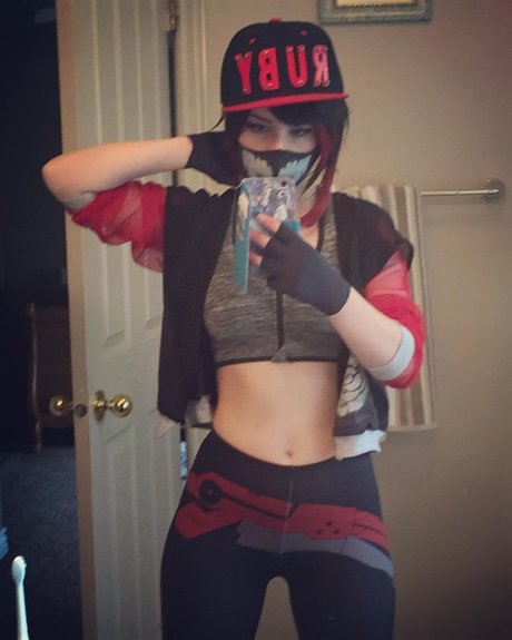 asiatisches teen solo onlyfans kunst top bilder