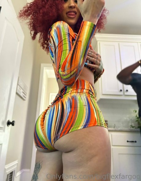 bigflexfargoo exklusive nackten fotos